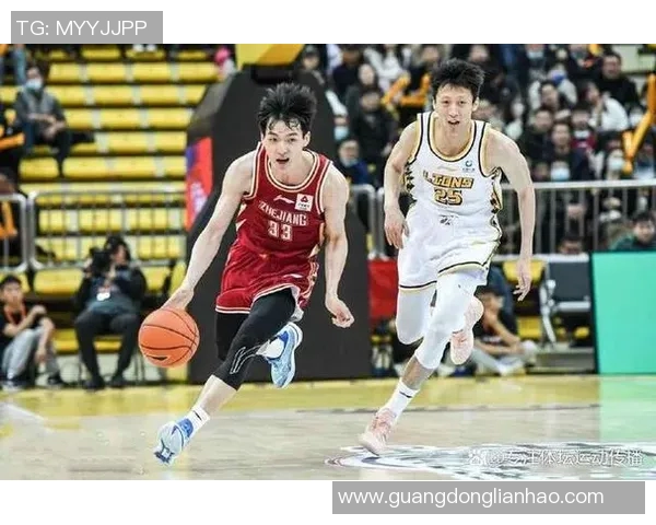 浙江东阳光队员王宁荣获CBA最佳防守球员称号，防守之王实至名归